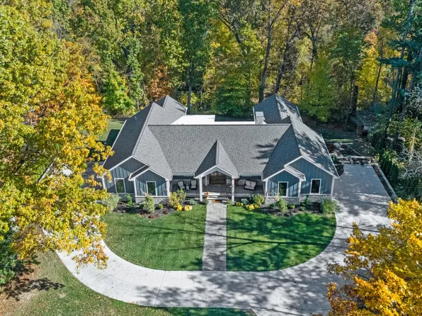 2815 Washington Ave, Saint Joseph, MI 49085