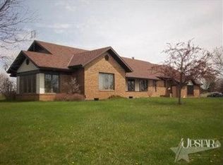 6353 County Road 72, Spencerville, IN 46788