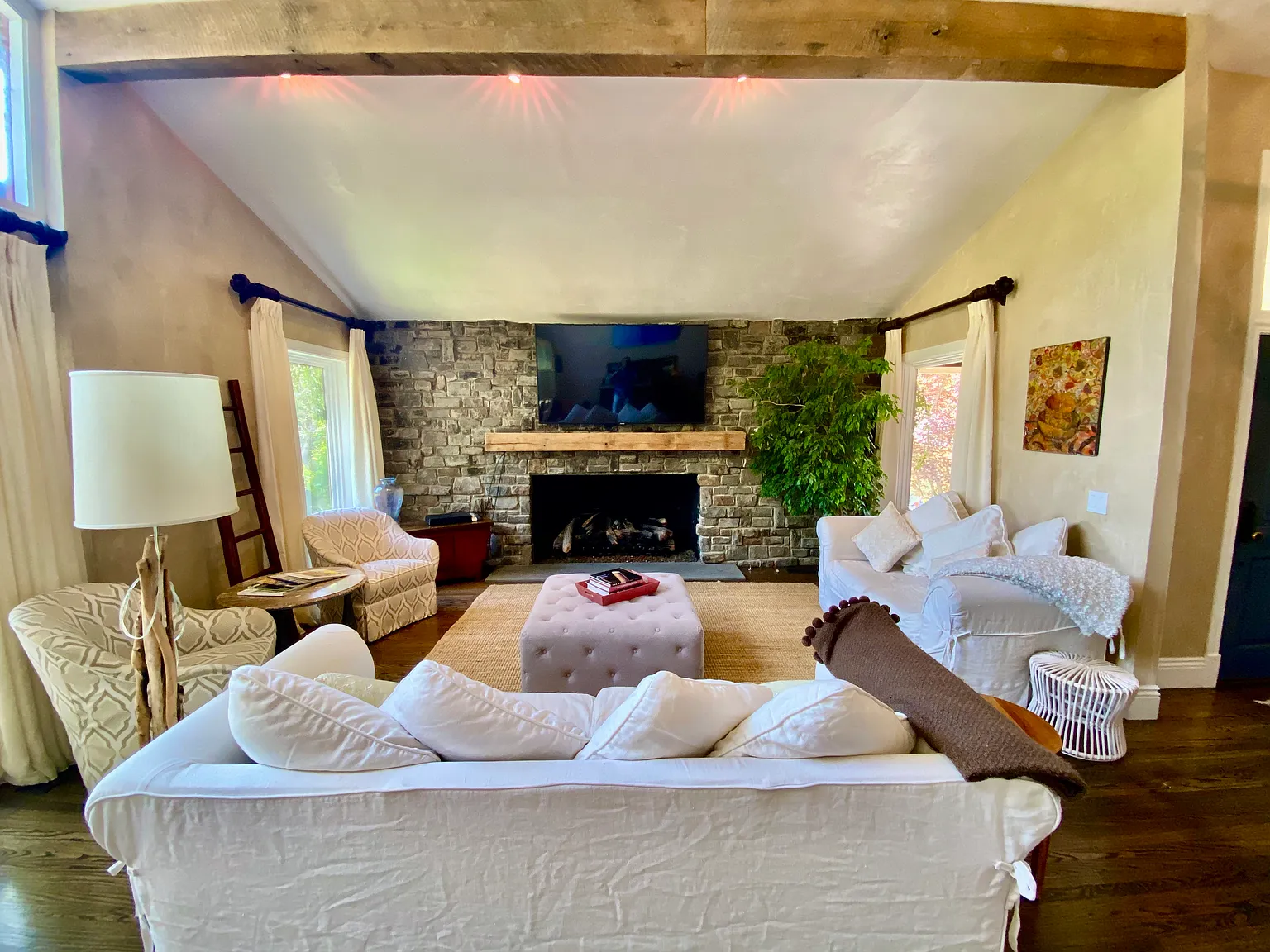 ID# 1850-Furnished Saint Helena Stylish Country 5 Bedroom 5.5 Bath Home w/ Pool, Decks, Views & M... — Photo 2