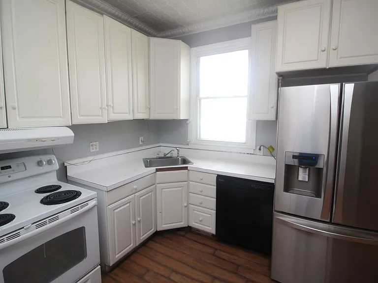 3010 Guilford Ave — Photo 11