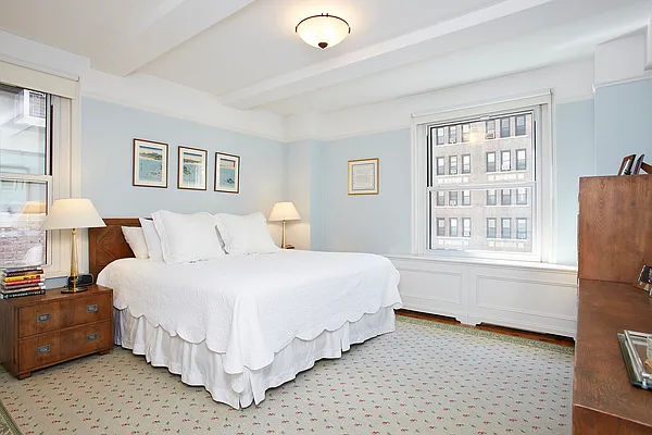 Sold by Compass | media 6