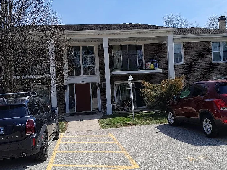 104 Evelyn Ln #F — Photo 1