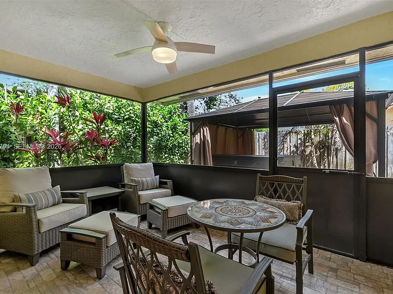 4220 Grove Park Ln — Photo 25