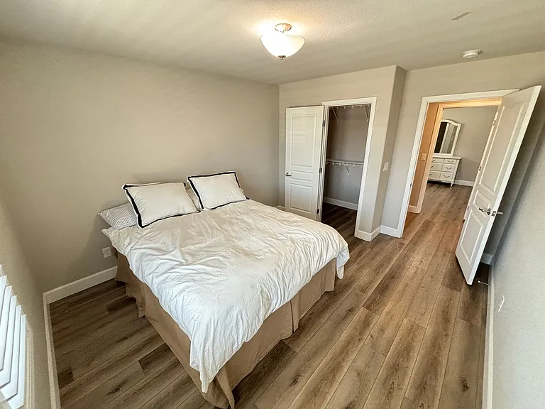 11194 Formosa Springs Ct — Photo 29