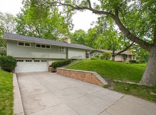 8618 Virginia Cir N, Saint Louis Park, MN 55426