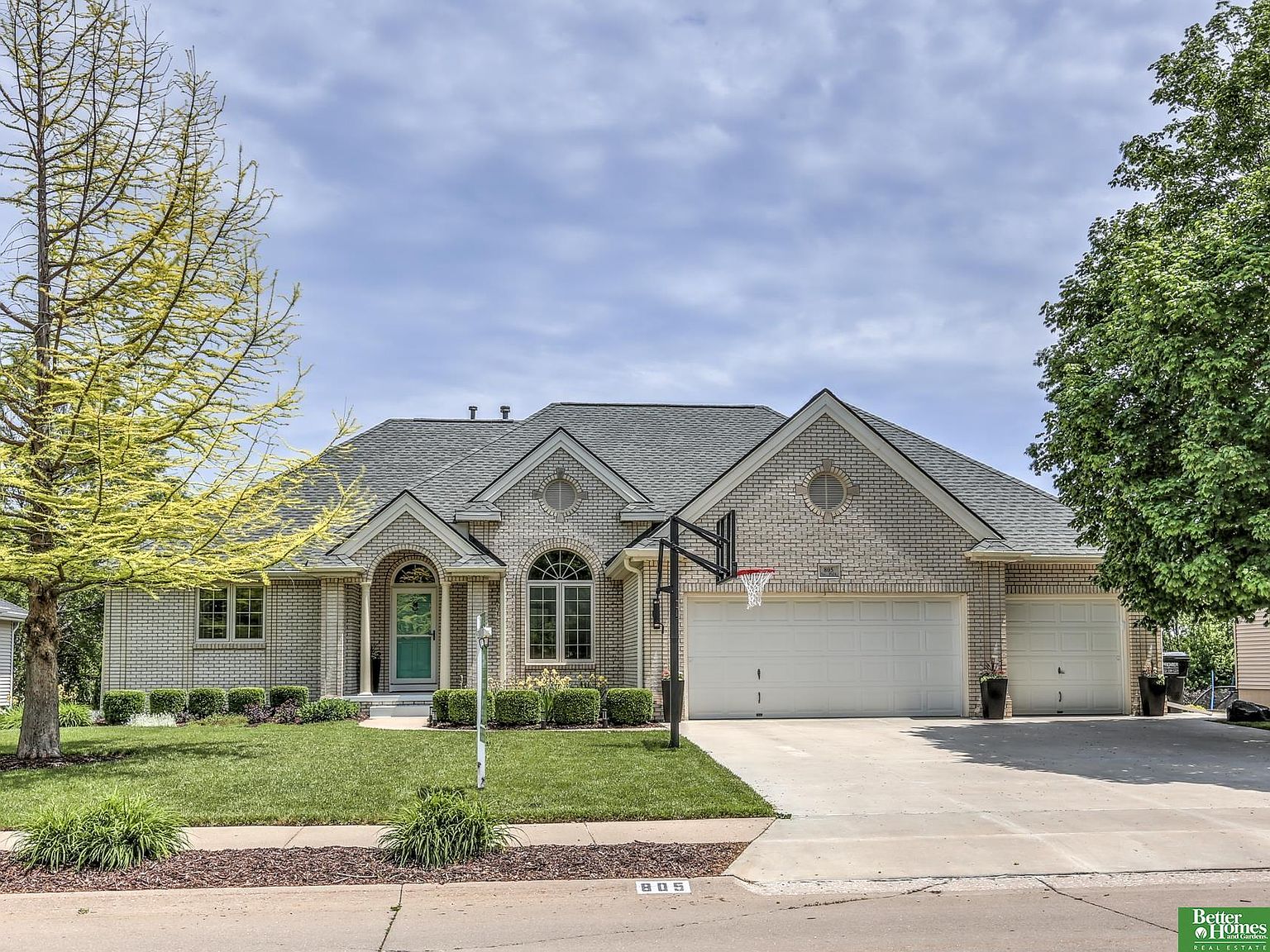 805 N Polk St, Papillion, NE 68046 Zillow