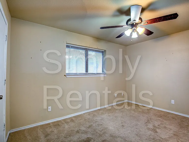 6716 Sayle St — Photo 26
