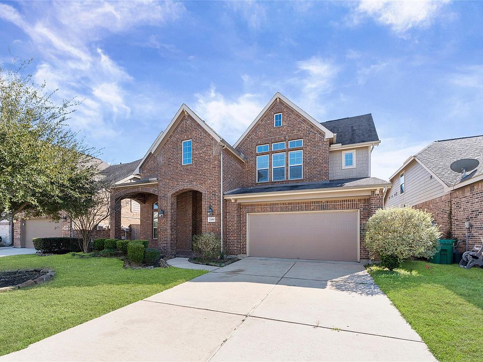 1st image of 23480 Millbrook Dr