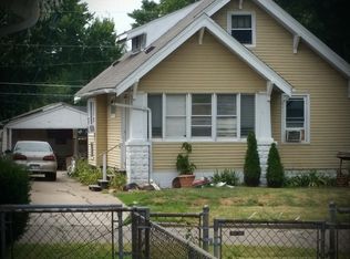 1926 9 1/2 St, Rock Island, IL