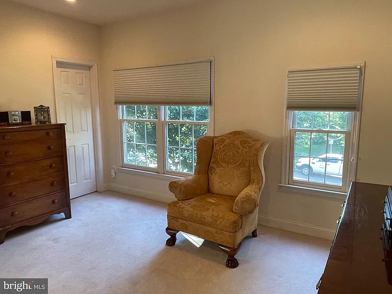 6915 Bonheim Ct — Photo 21