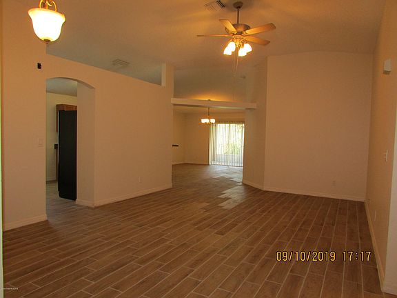 5th image of 4054 Wilkes Dr #0