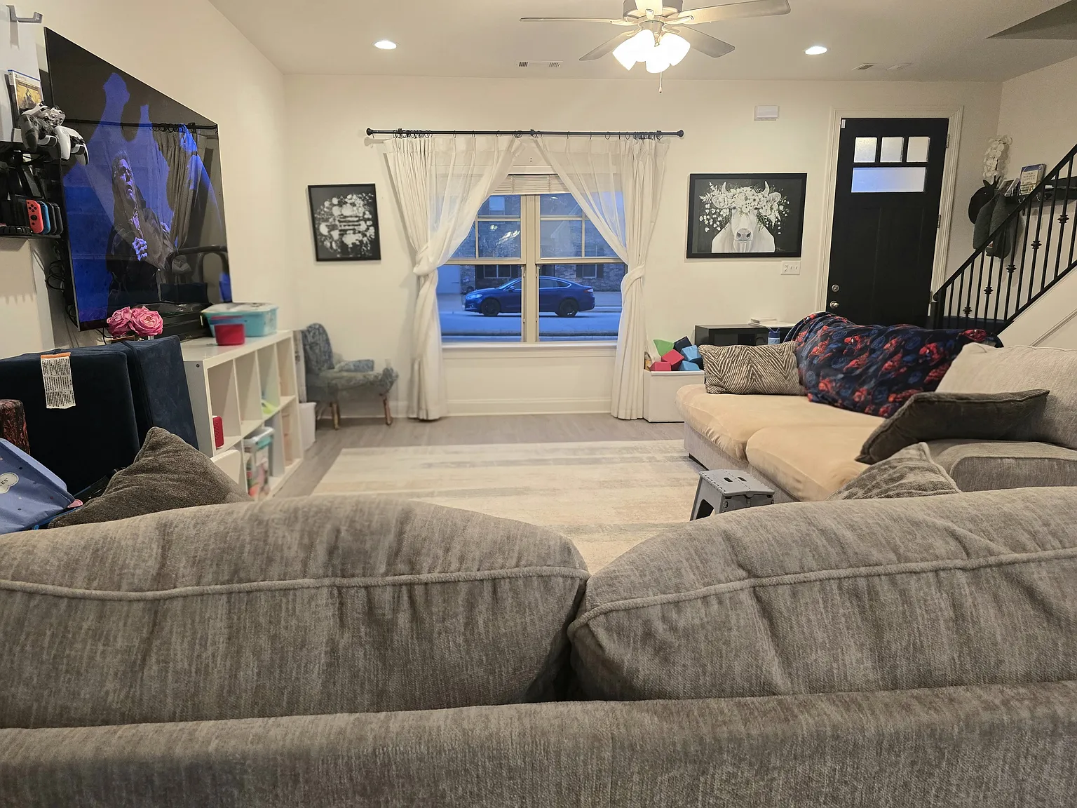 4 bed, 2.5 bath, 2500 sqft, $2,300 — Photo 4