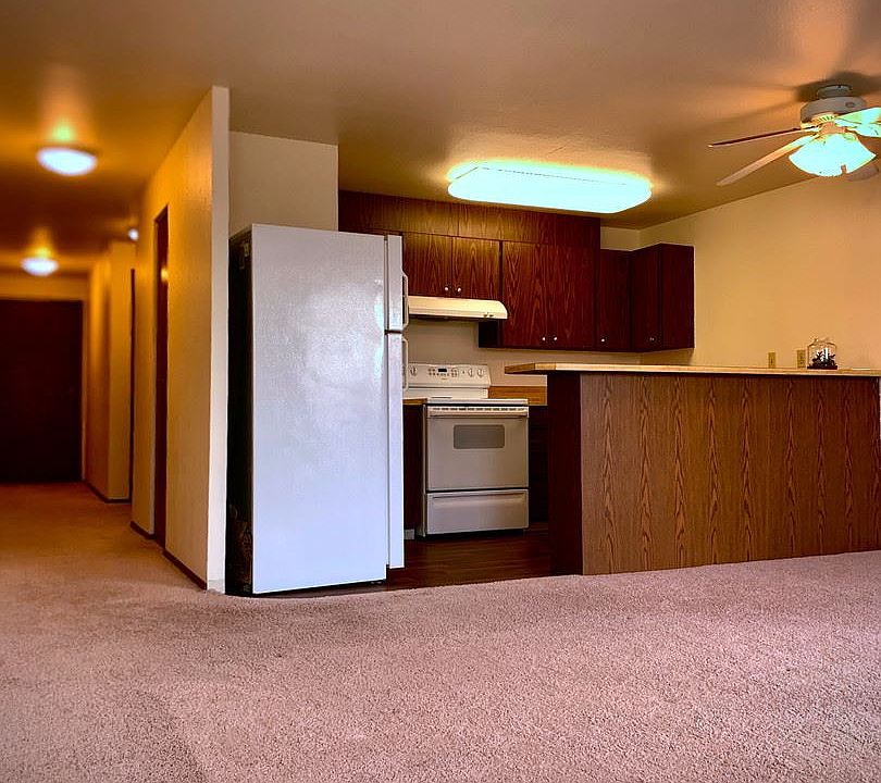 1st image of 7000 Roosevelt Way NE APT 303