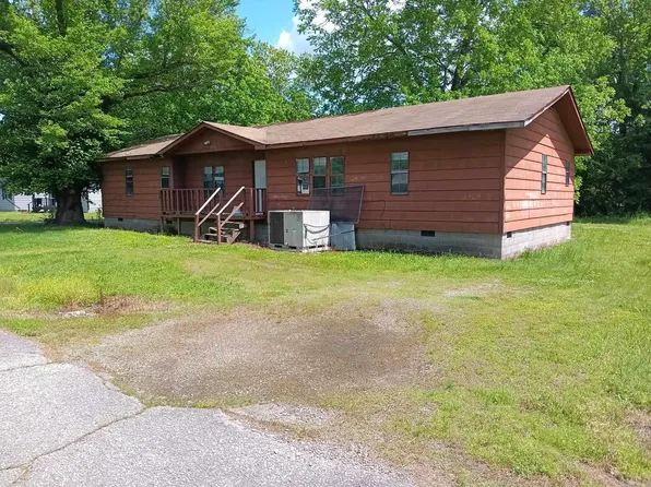 229 S 3rd St, Judsonia, AR 72081