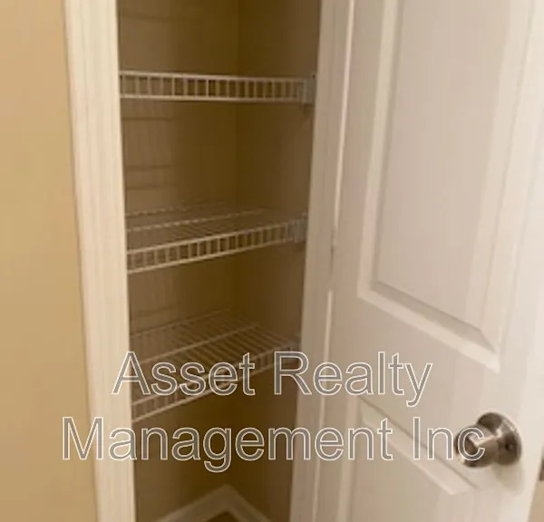 801 Colonial Estates Way — Photo 13