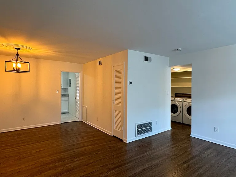 3057 Pharr Court North NW #A — Photo 14