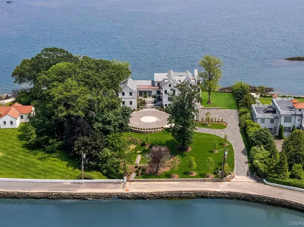 104 Premium Point Road, Mamaroneck, NY 10801