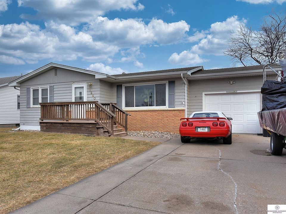 1st image of 1440 Fairacres Dr