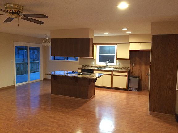 kitchen/dining