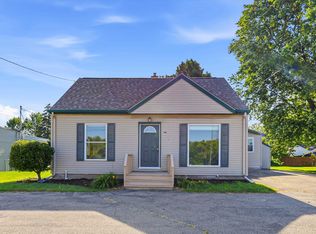 1224 S Commercial St, Neenah, WI 54956
