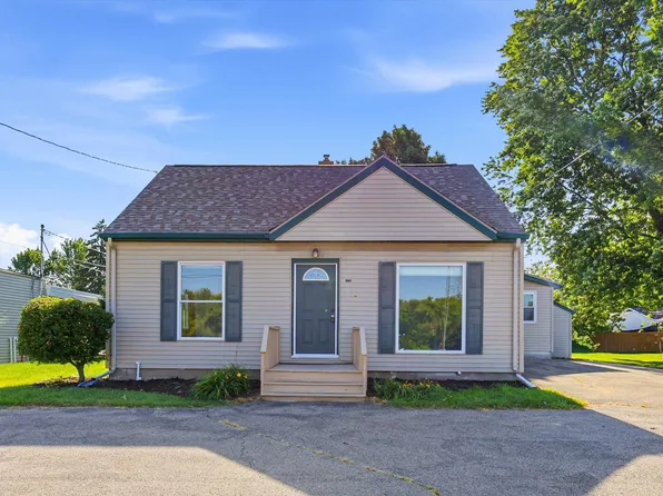 1224 S Commercial St, Neenah, WI 54956