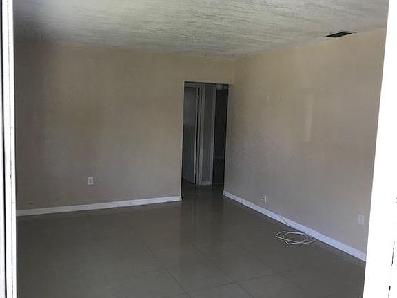 5th image of 5882 45th Ave N