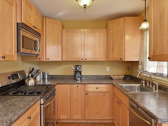 Kitchen w/ SS appliances