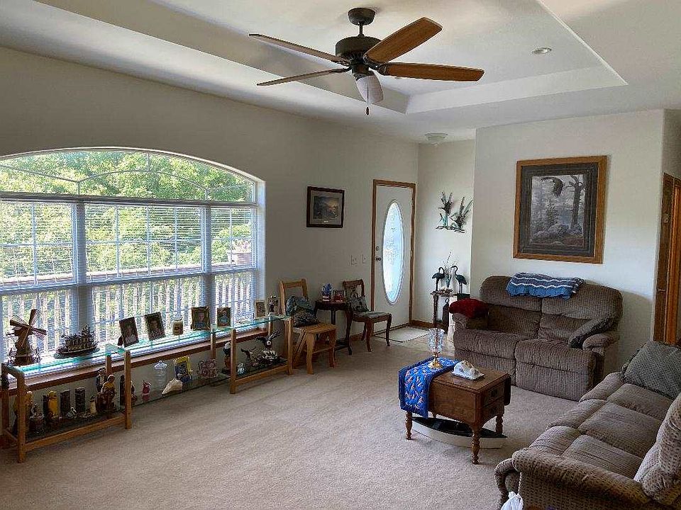 1614 Village Creek Dr, Lansing, IA 52151 Zillow