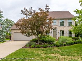 2455 Barnsbury Rd, East Lansing, MI 48823