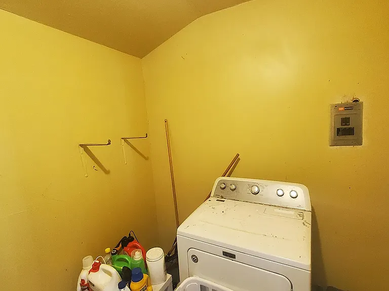 2209 Pearson Ave — Photo 6