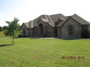 14305 Killarney Dr, Siloam Springs, AR 72761
