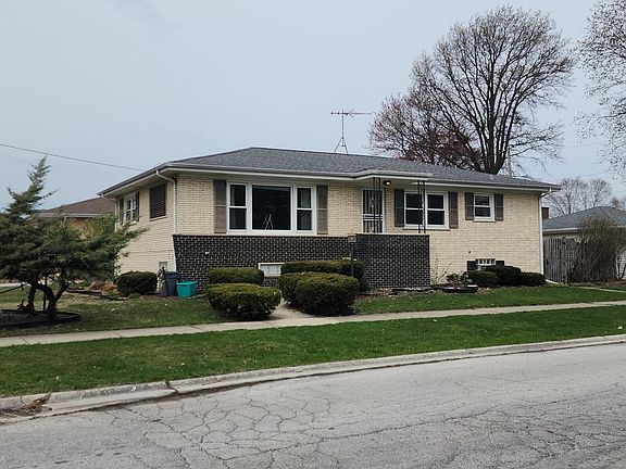 2nd image of 6424 W 93rd St