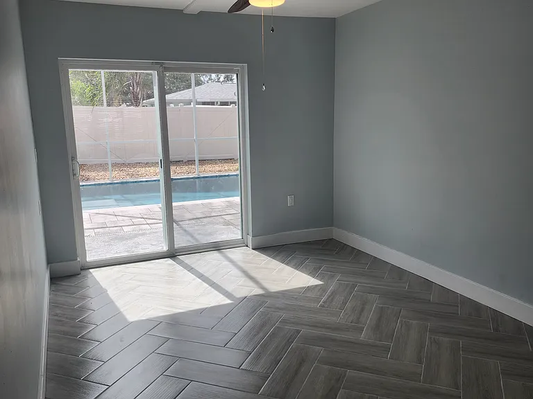 940 Spruce Dr — Photo 36