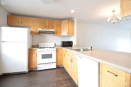 3 Raymond St Photo 1