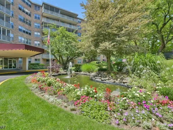 530 Valley Rd #4G, Montclair Twp., NJ 07043