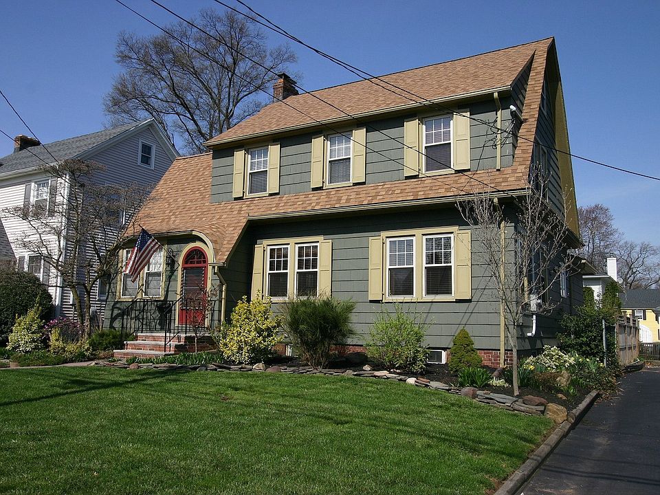 2nd View of Front
