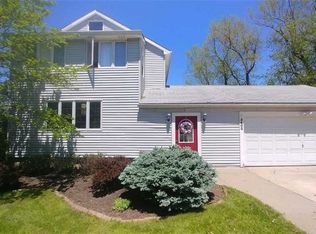 5402 Berg Rd, Buffalo, NY 14218