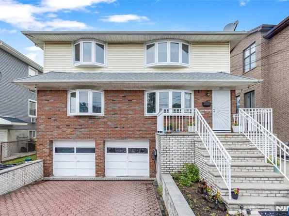 35 W Ruby Ave, Palisades Park, NJ 07650