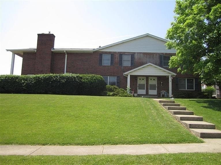 4-Unit Brick Bldg