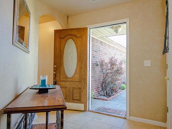 3rd image of 2926 Patty Ln