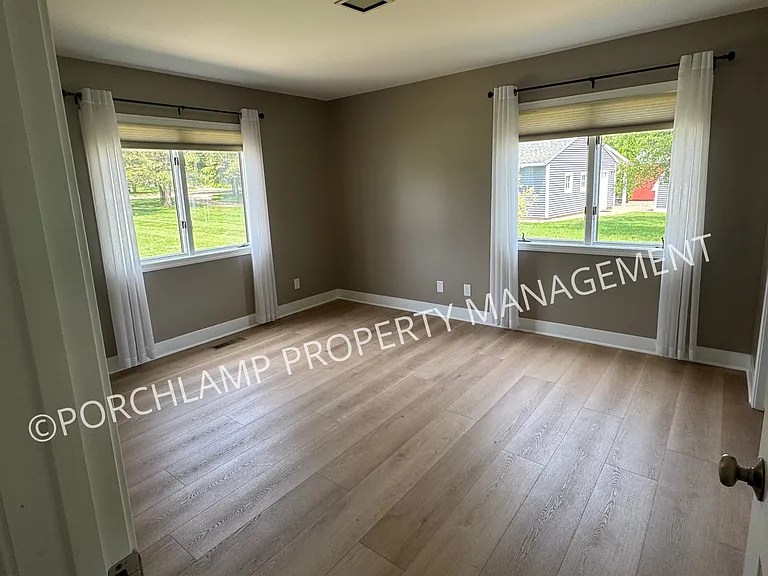 15770 Connelly Ave — Photo 8
