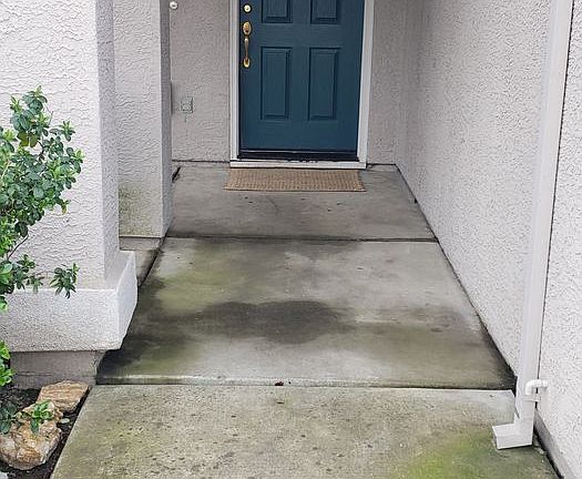 3rd image of 120 Rick Heinrich Cir
