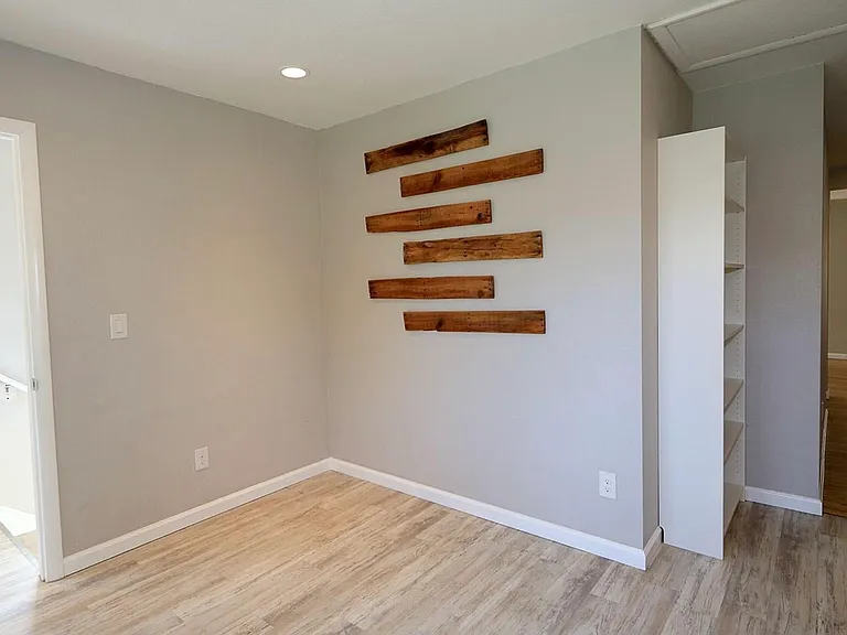 3150 S Delaware St #TOP — Photo 6