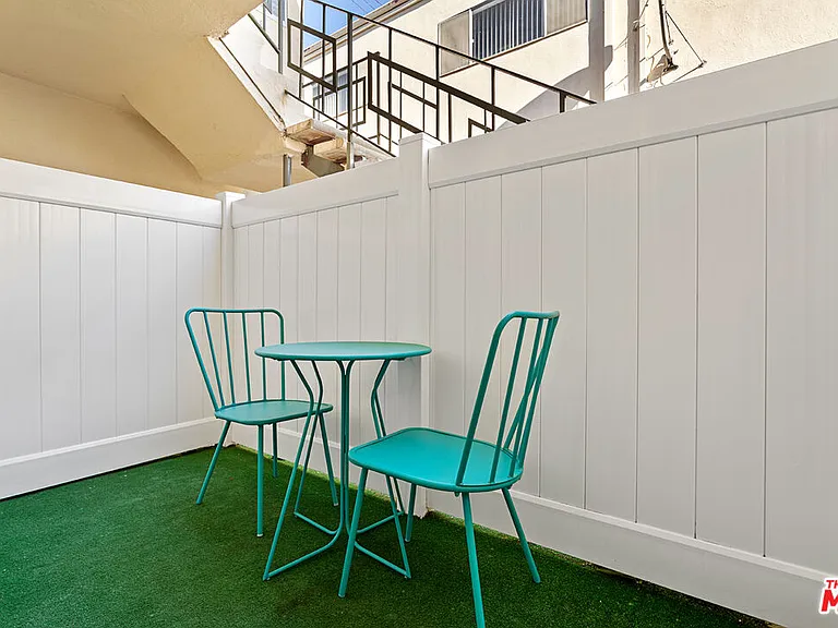 11743 Mayfield Ave #3 — Photo 12