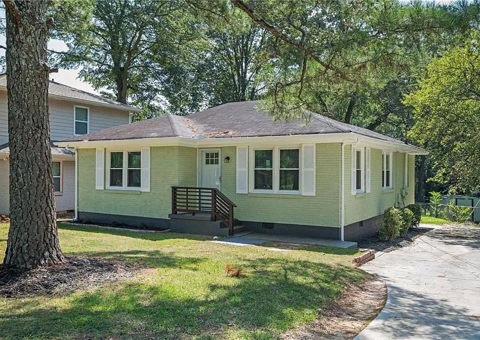 2823 McAfee Rd