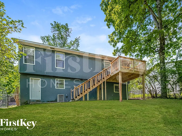 3104 Cobblestone Dr — Photo 15