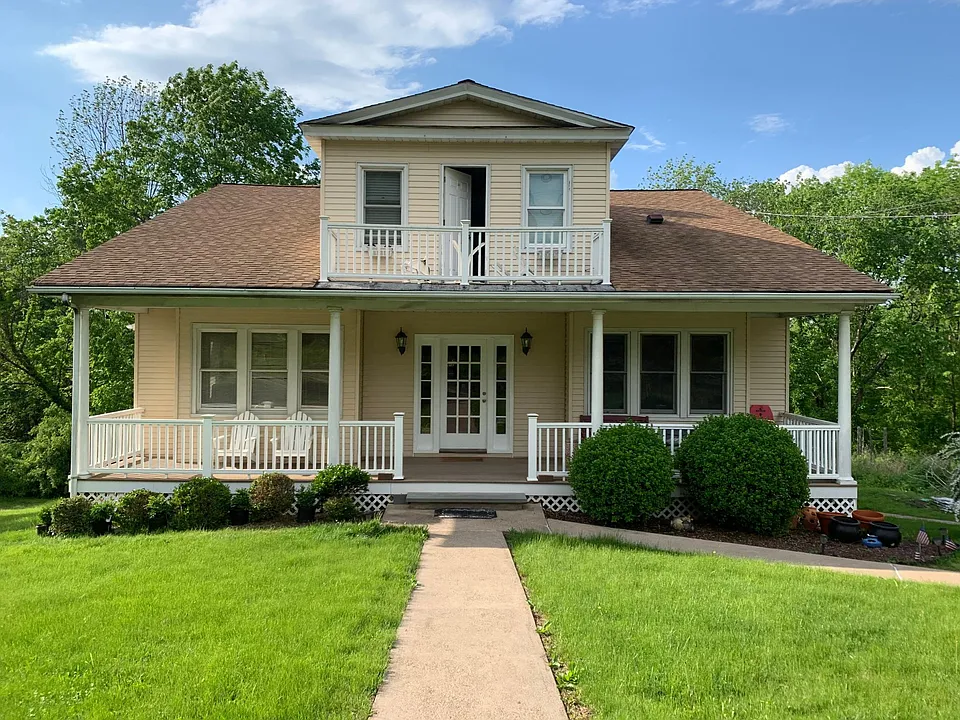 205 Mount Horeb Rd #1