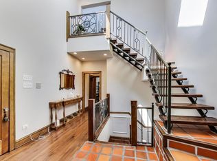 920 W George St APT 3, Chicago, IL 60657