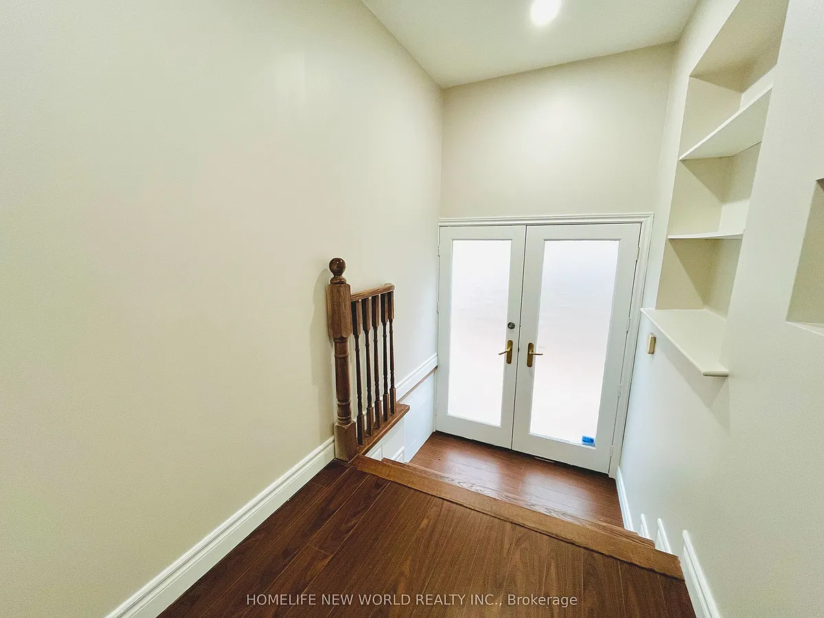 Building Photo - 298 Empress Ave #BASEMENT
