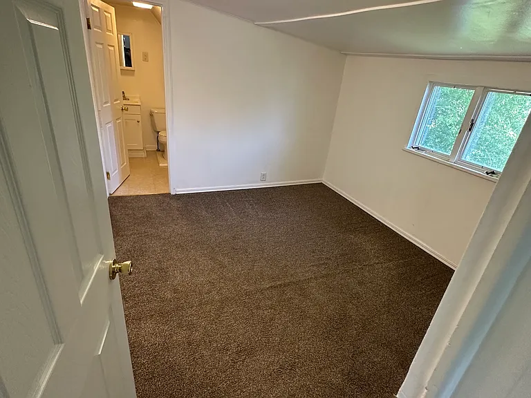 377 French Rd — Photo 5